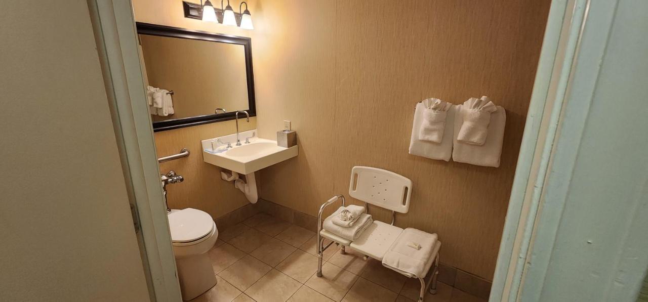 Penn Harris Hotel Harrisburg, Trademark By Wyndham Екстер'єр фото
