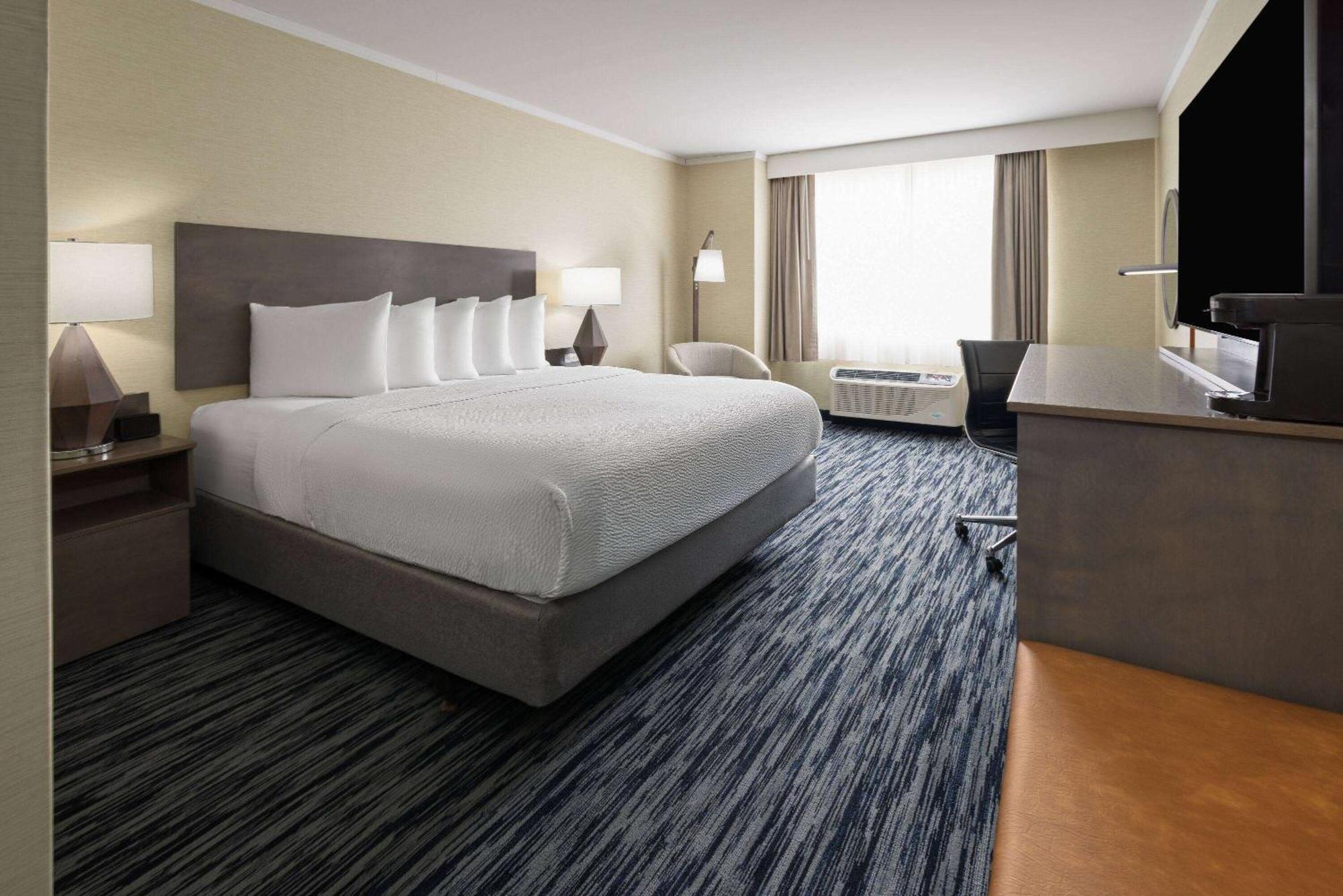 Penn Harris Hotel Harrisburg, Trademark By Wyndham Екстер'єр фото