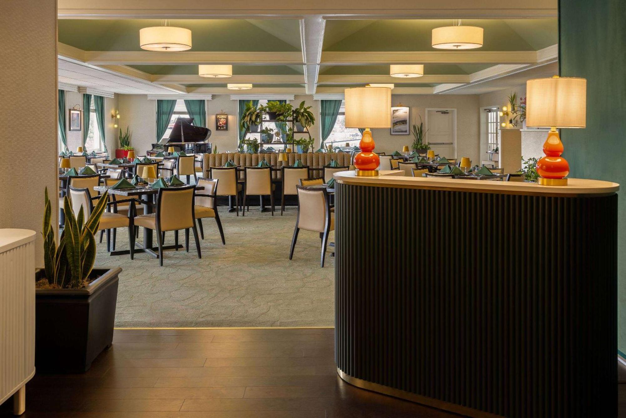 Penn Harris Hotel Harrisburg, Trademark By Wyndham Екстер'єр фото